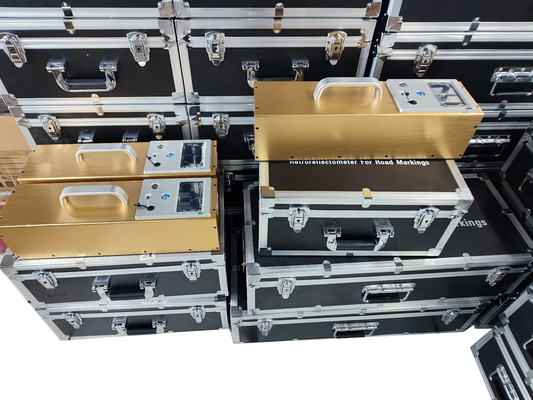 700mm X 135mm X 115mm 반사미터, 정확한 밝기 계수를 위한 16G 데이터 저장장치