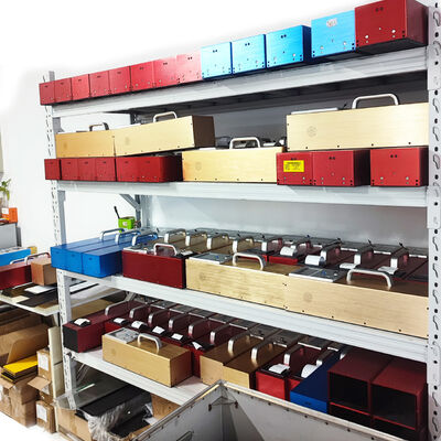 3% 미만의 반복 측정 오차와 전체 부피 700mm X 135mm X 115mm를 제공하는 16G 데이터 저장 공간 레트로반사경 측정기, 테스트 애플리케이션용으로 설계됨